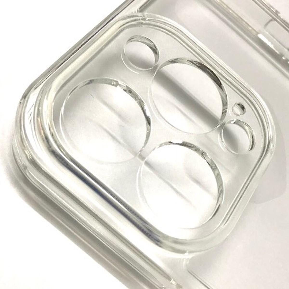 Ảnh của Ốp lưng Likgus iPhone 13 Pro clear