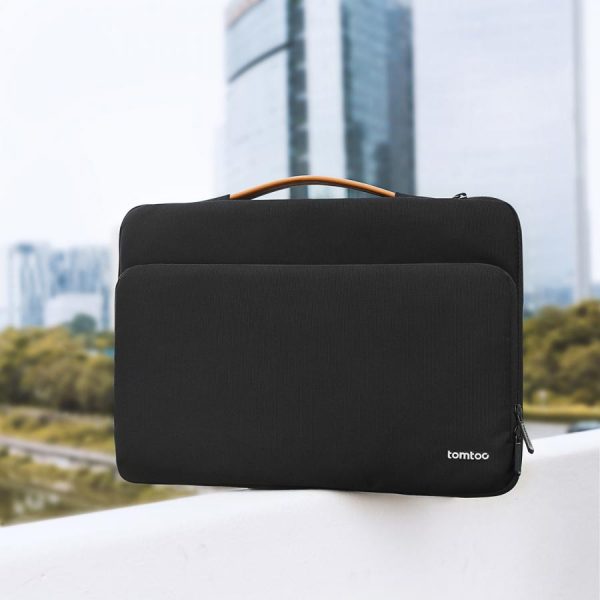 Túi chống sốc TOMTOC Briefcase MacBook Pro 13”