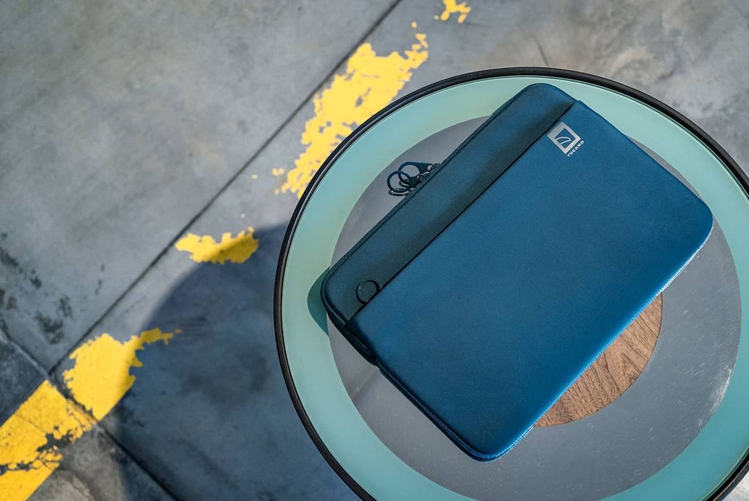 Ảnh của  Túi chống sốc Macbook 13 inch Tucano Top Second Skin