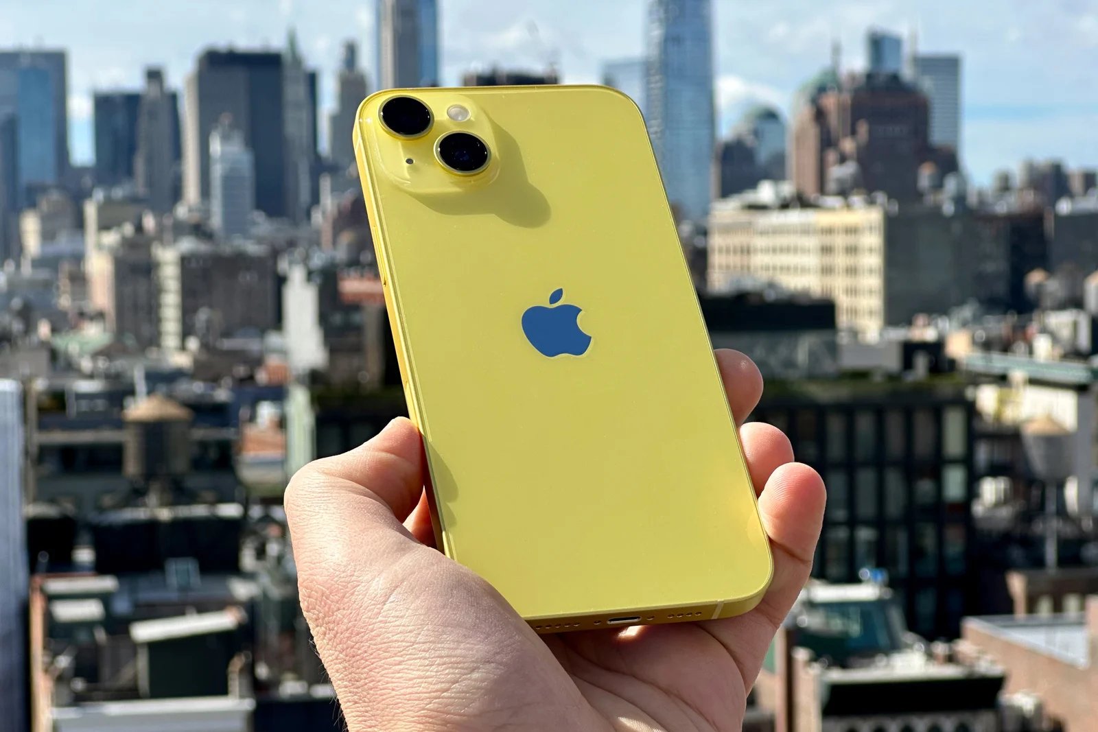 Hình ảnh cho danh mục Hướng dẫn cài nhạc chuông cho iPhone 14 Yellow mới nhất 