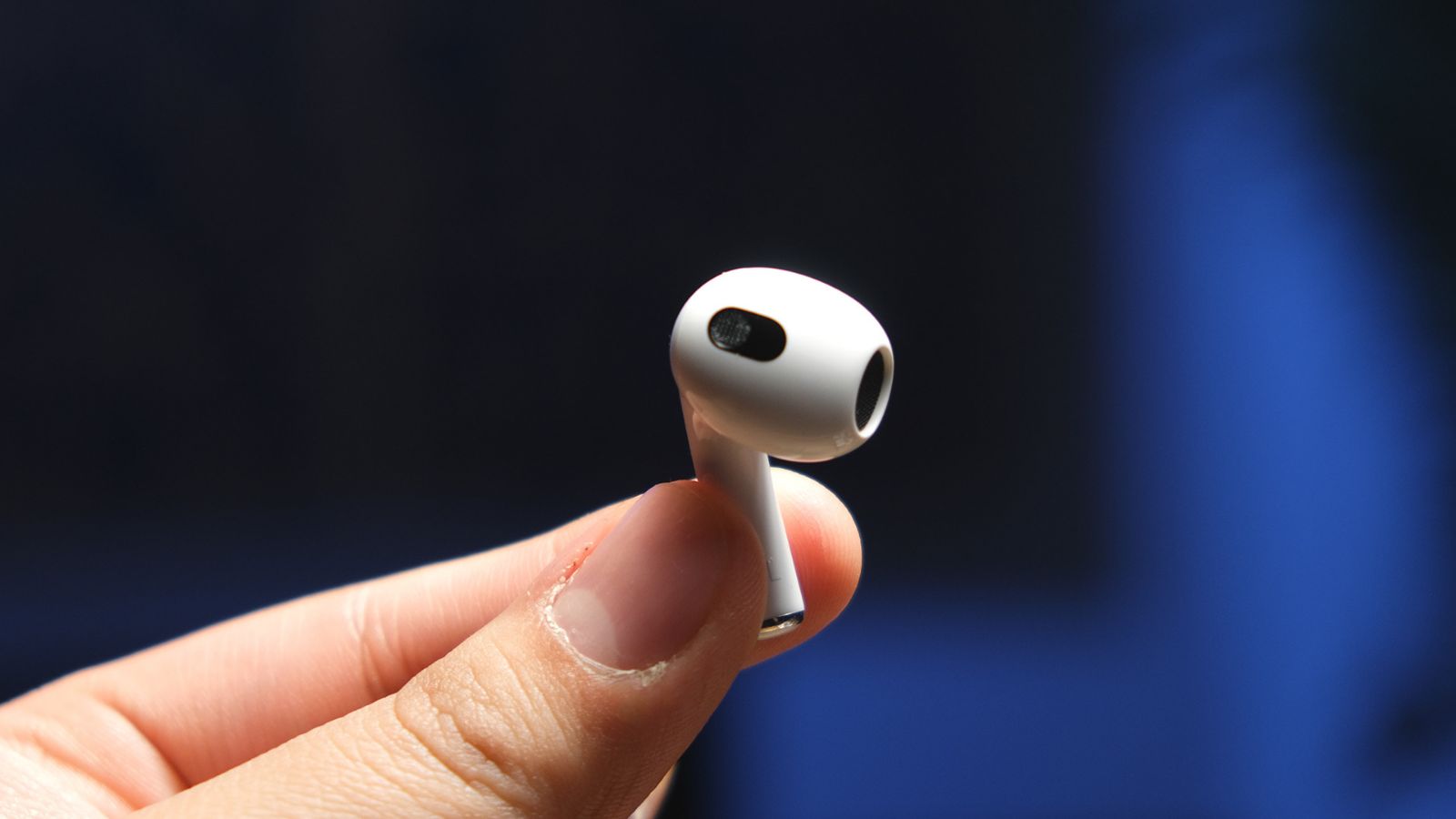 Đặc điểm tai nghe Apple AirPods 2 | Công Nghệ An Phong