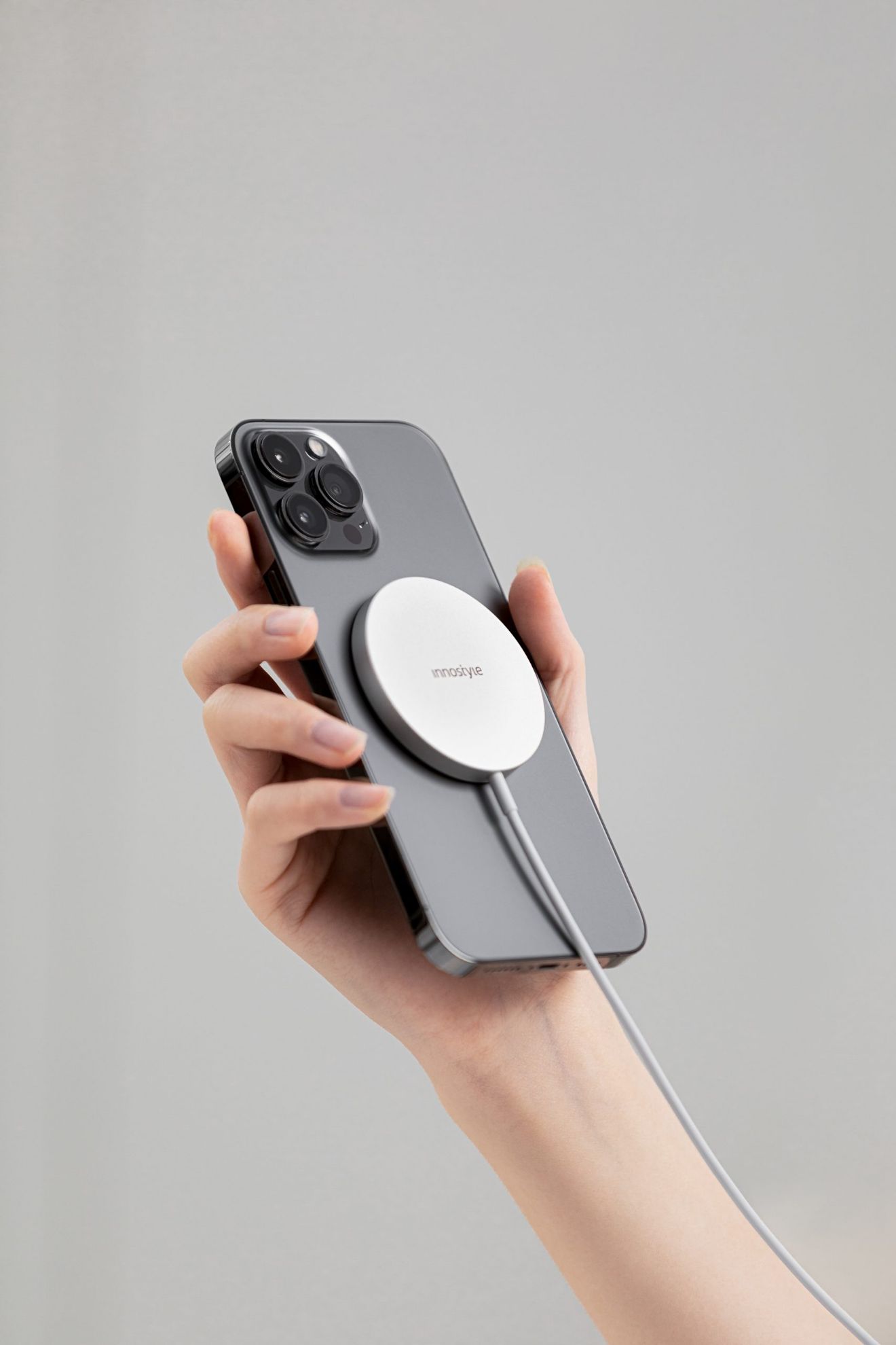 Ảnh của Sạc không dây 15W INNOSTYLE Magease Wireless Charge - IMWC100SLV