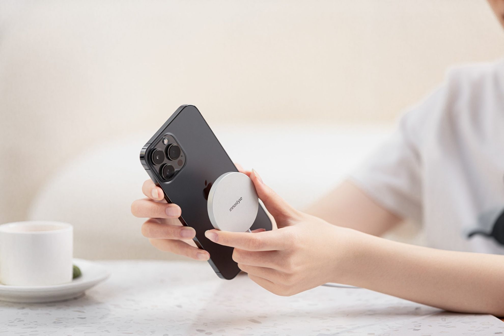 Ảnh của Sạc không dây 15W INNOSTYLE Magease Wireless Charge - IMWC100SLV