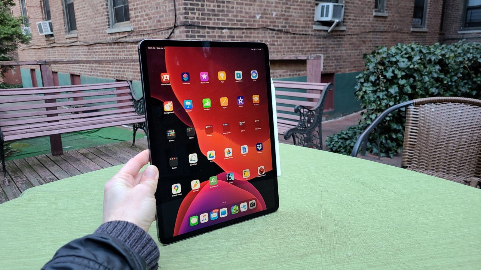 Hình ảnh cho danh mục Đừng để lộ hết bí mật vì iPad không khóa màn hình được