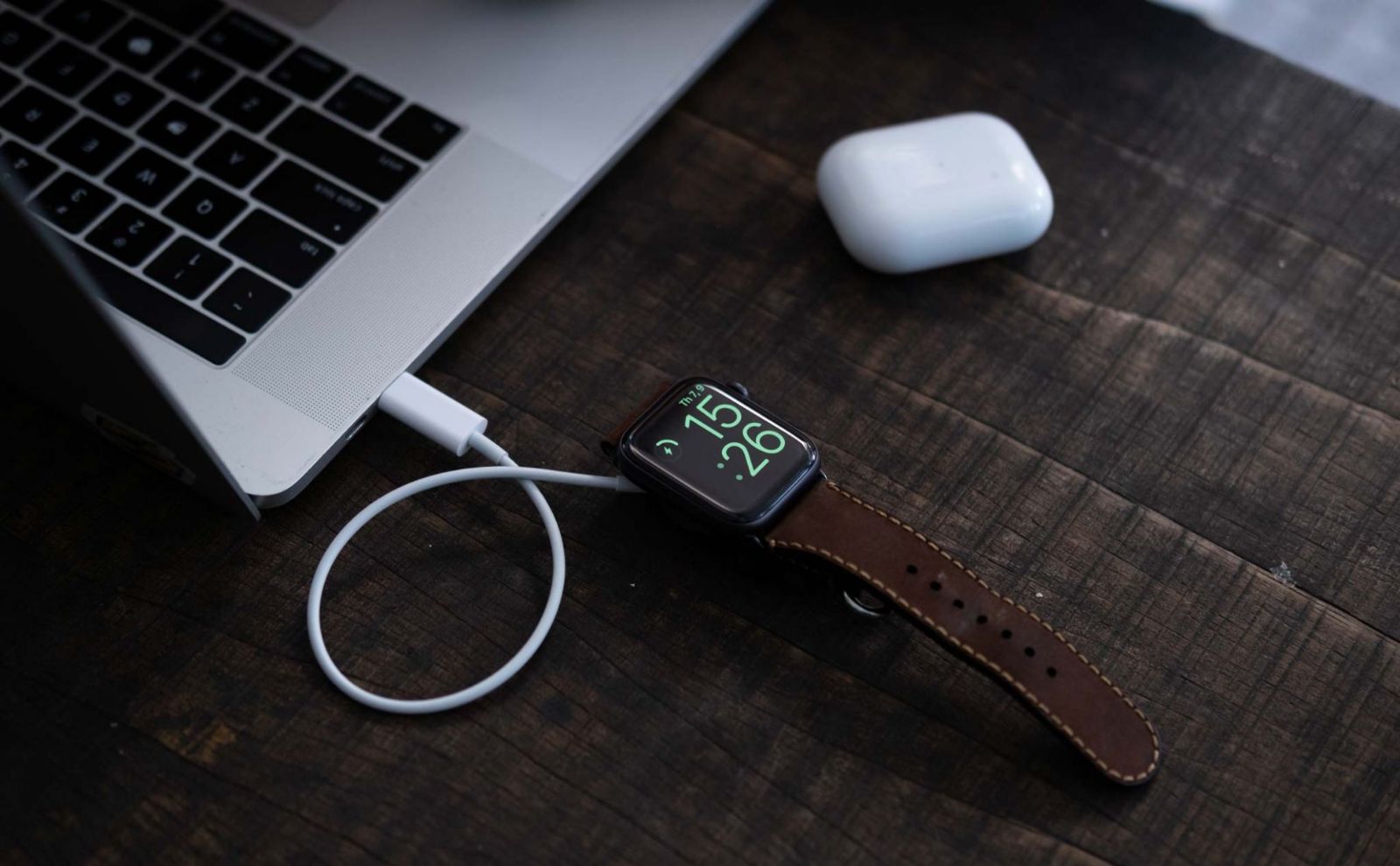 Hình ảnh cho danh mục Sạc Apple Watch qua MacBook bằng cáp USB Type-C