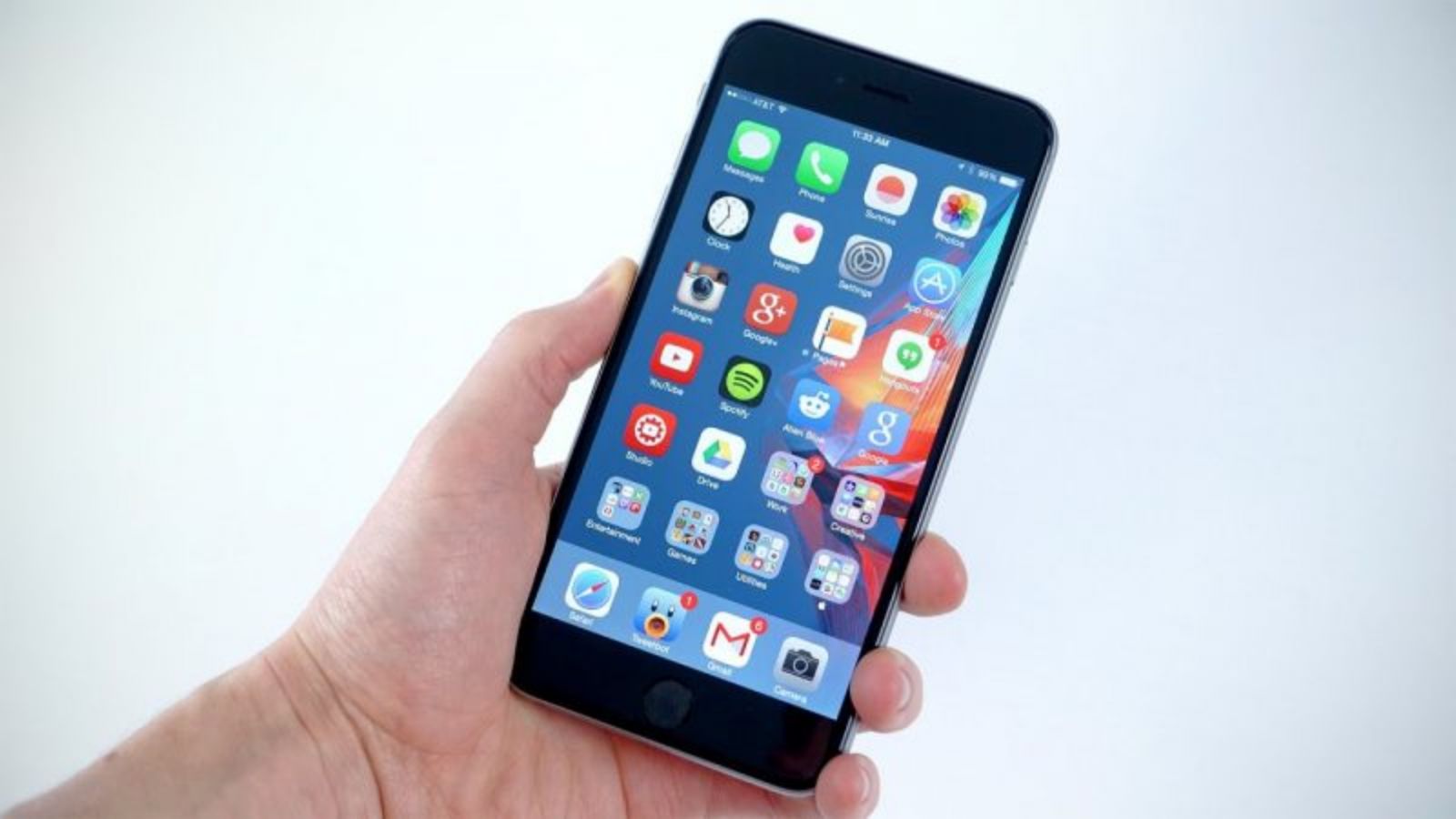 Khắc phục iPhone 6s Plus bị giật màn hình thế nào?