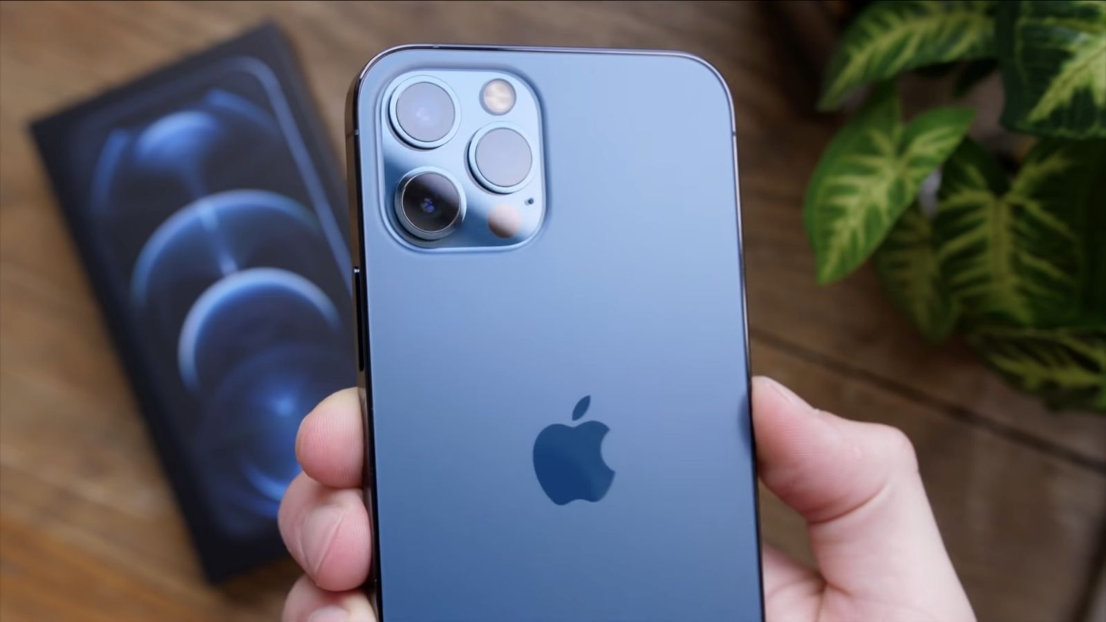 Hình ảnh cho danh mục Đanh giá thời lượng sử dụng thực tế của Pin iPhone Xs Max