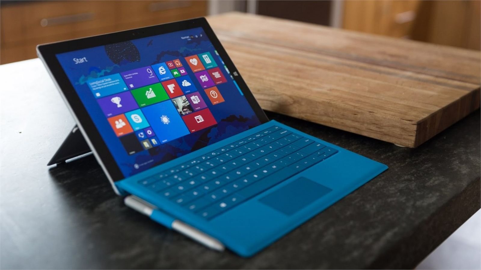 Hình ảnh cho danh mục Đánh giá chiếc Microsoft Surface Pro 4 được ra mắt năm 2017