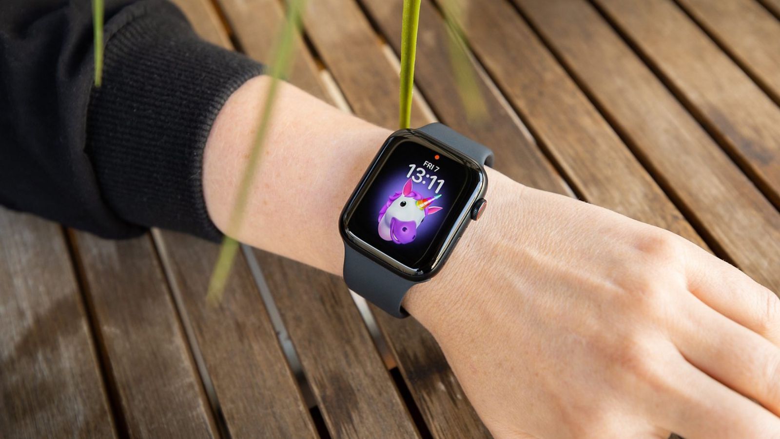 Hình ảnh cho danh mục Tìm hiểu chi tiết về Apple Watch Series 1, nên mua bản thép hay nhôm?