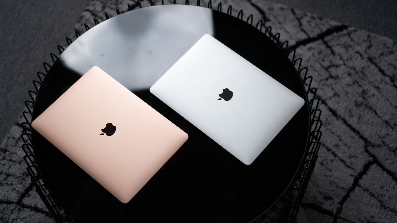 Hình nền chất lượng cao của macOS Sonoma và MacBook Air 15-inch