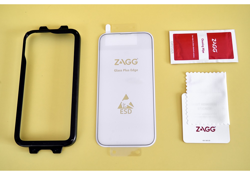 Ảnh của Cường lực ZAGG Glass Plus Edge for iPhone 15 series 