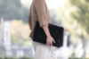 Ảnh của Túi xách chống sốc Innostyle OmniProtect carry Laptop 14" / Macbook Pro 14" 