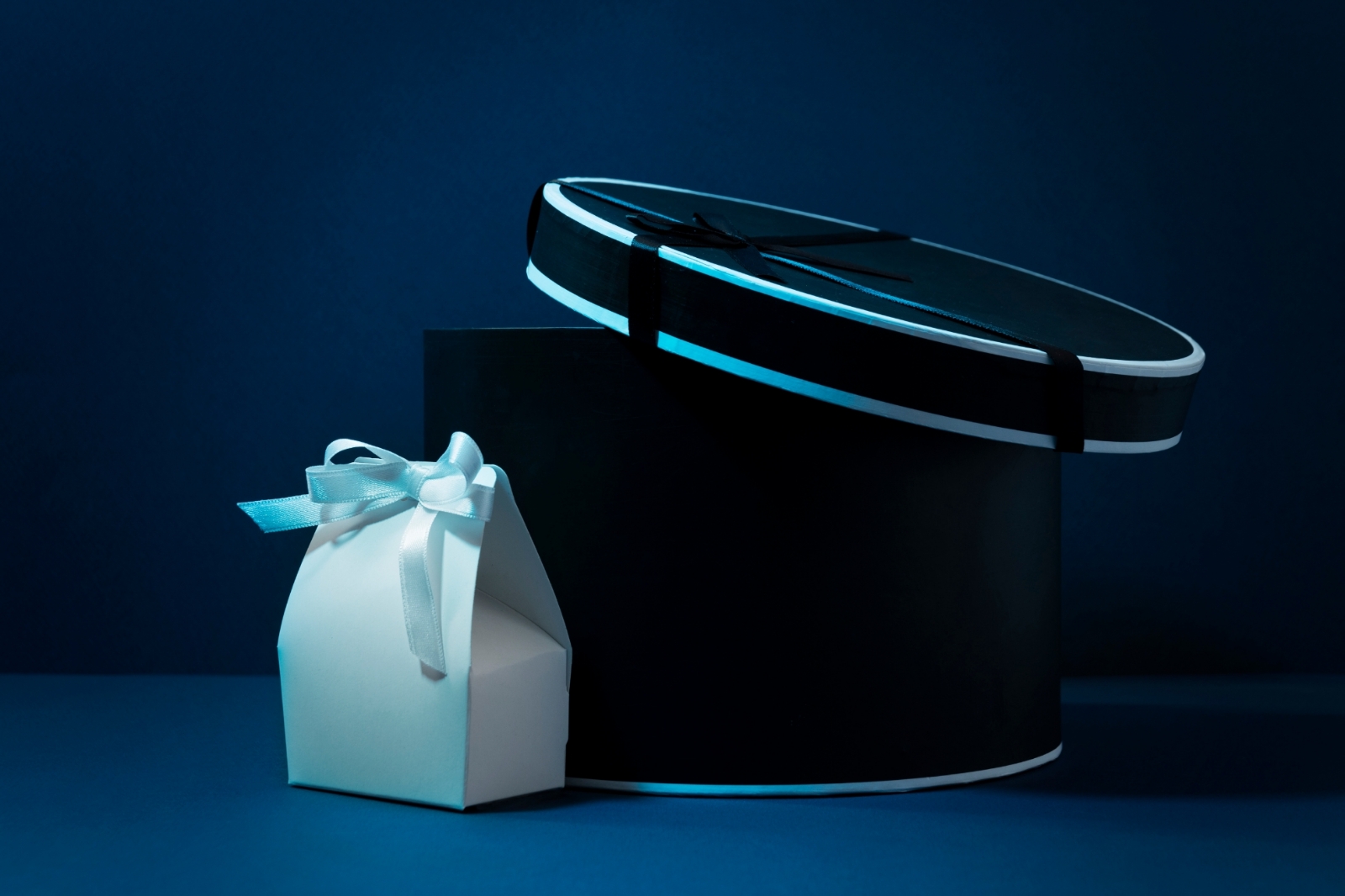 Hình ảnh cho danh mục Ưu đãi đặc biệt: Tặng voucher 200.000đ & 500.000đ dành riêng cho khách hàng thân thiết ShopDunk