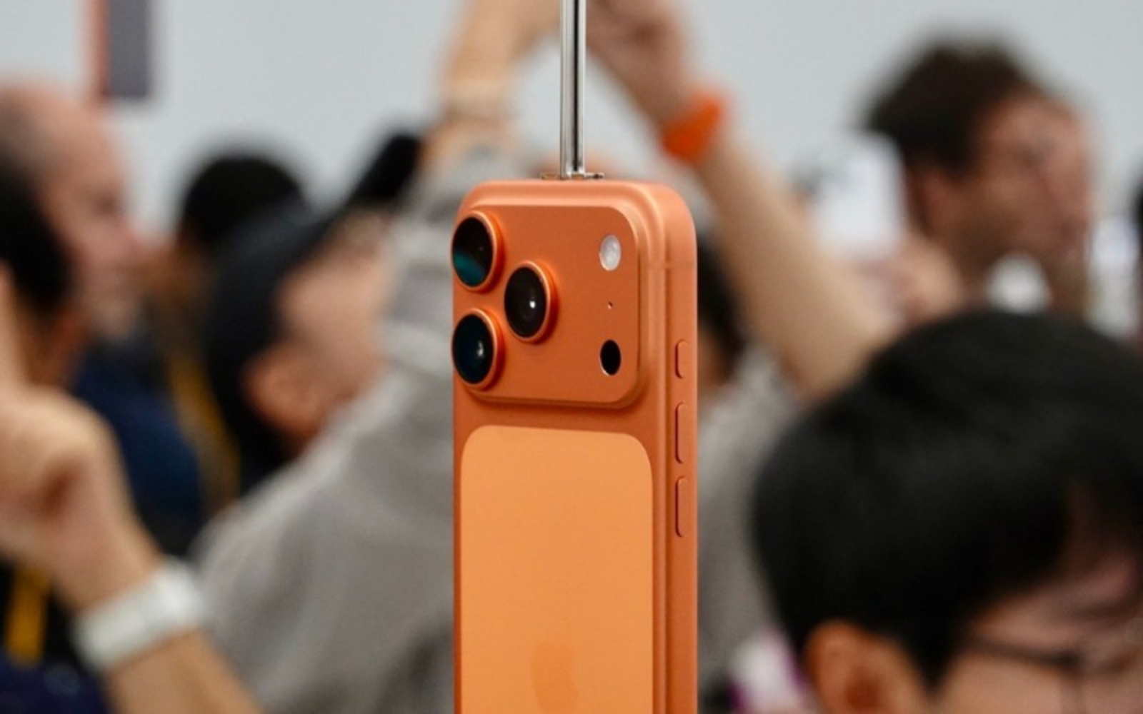 Hình ảnh cho danh mục Camera iPhone 17 Pro Max nâng chuẩn nhiếp ảnh di động