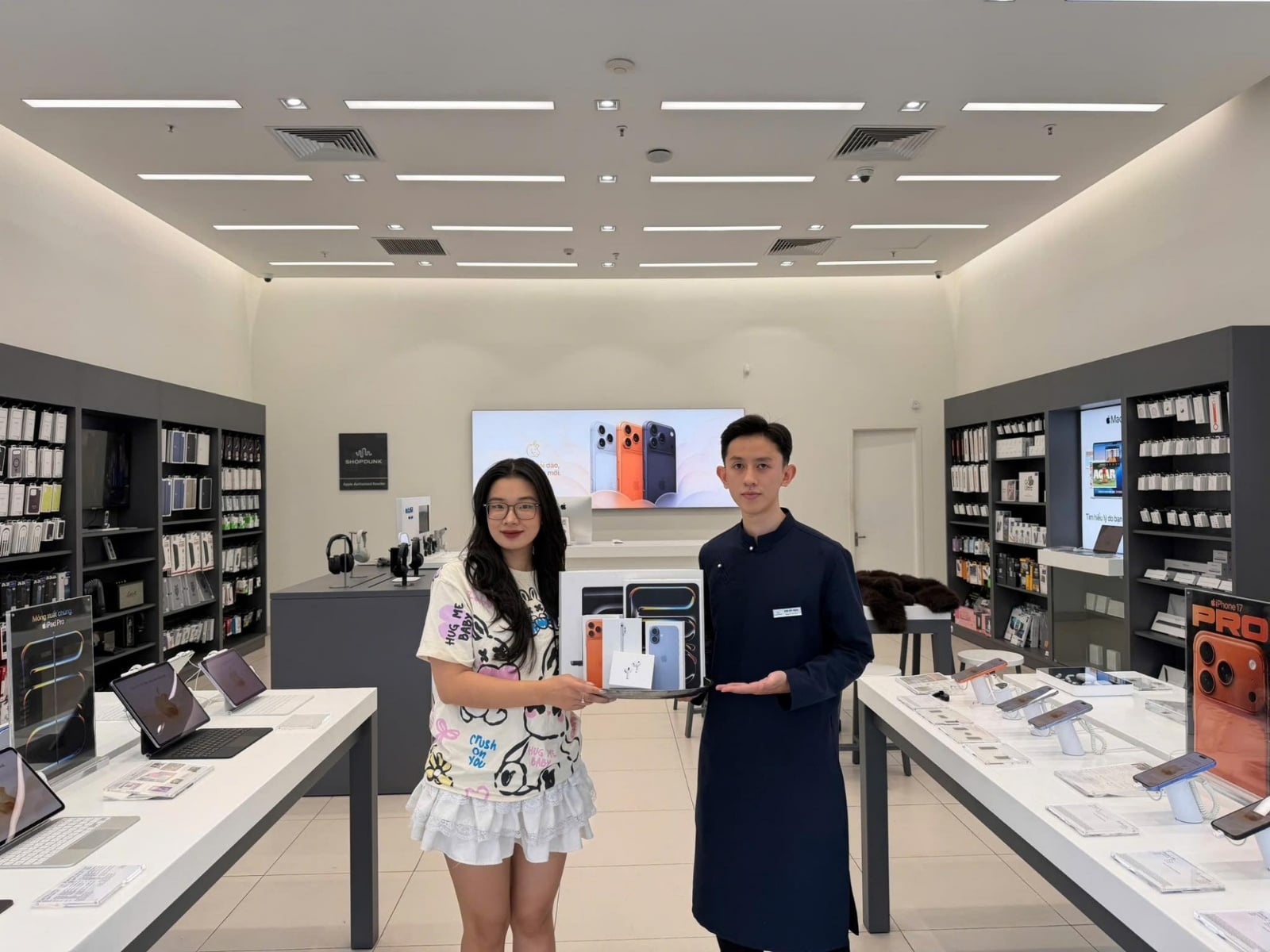Hình ảnh cho danh mục Ưu đãi lên tới 40% khi mua gói bảo hành tại ShopDunk