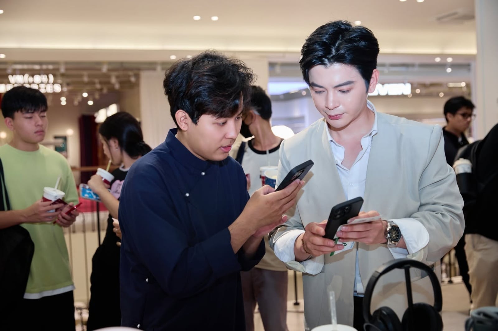 Hình ảnh cho danh mục Thu cũ đổi mới tại ShopDunk: Lên đời iPhone 18 Series trợ giá tới 5 triệu đồng
