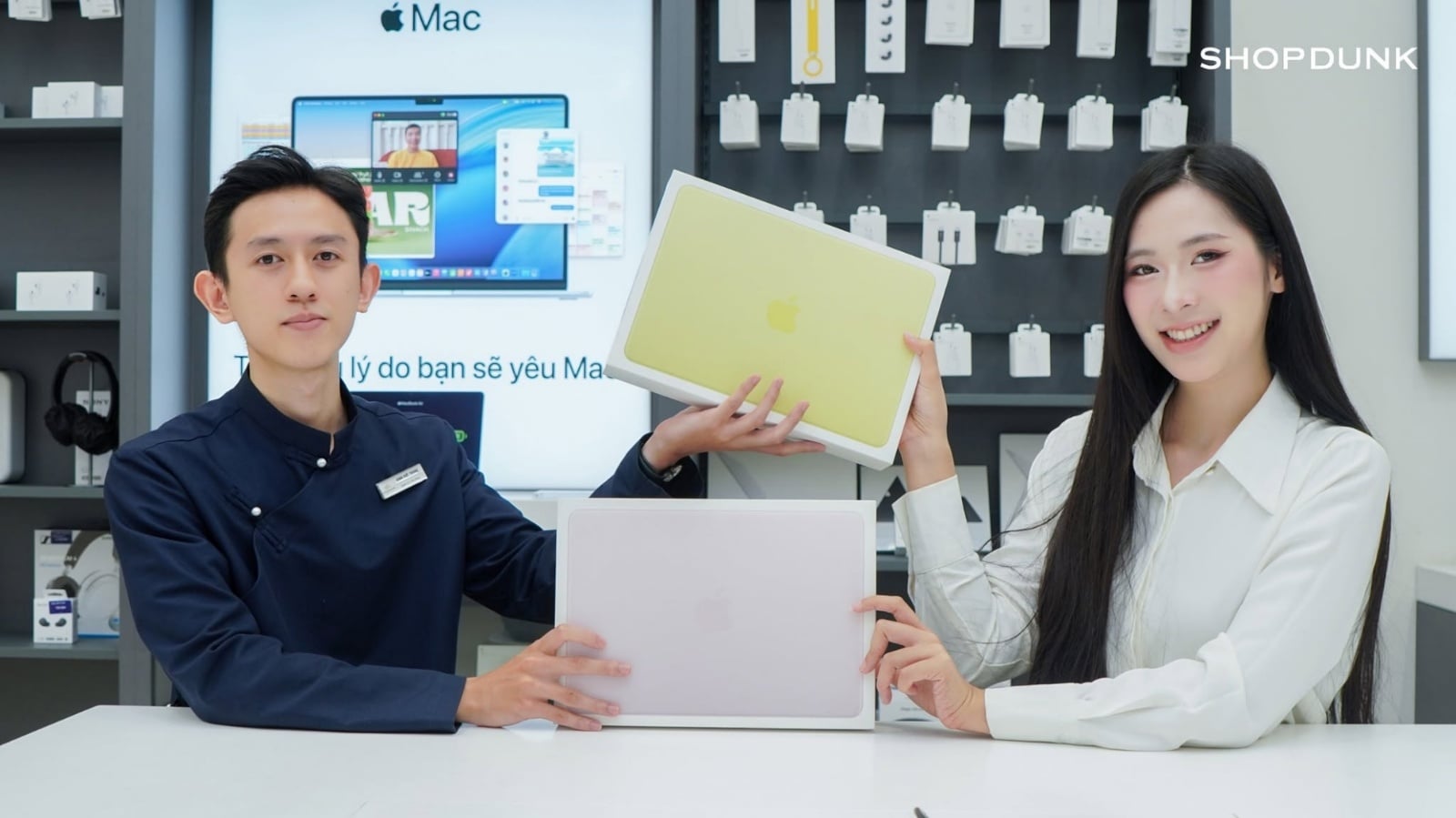 Hình ảnh cho danh mục ShopDunk - Đội ngũ nhân viên Apple Champion Plus 