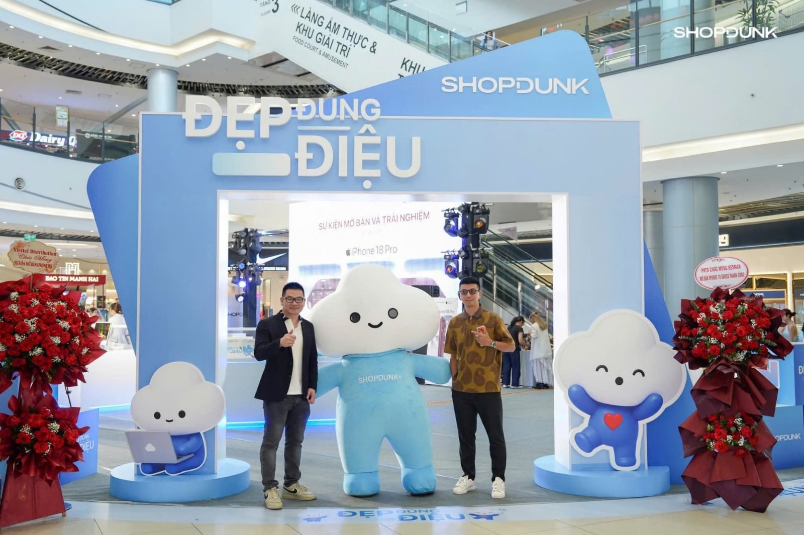 Hình ảnh cho danh mục Từ sự kiện bàn giao iPhone 18 Pro, ShopDunk đưa định vị "Đẹp Đúng Điệu" ra không gian thực