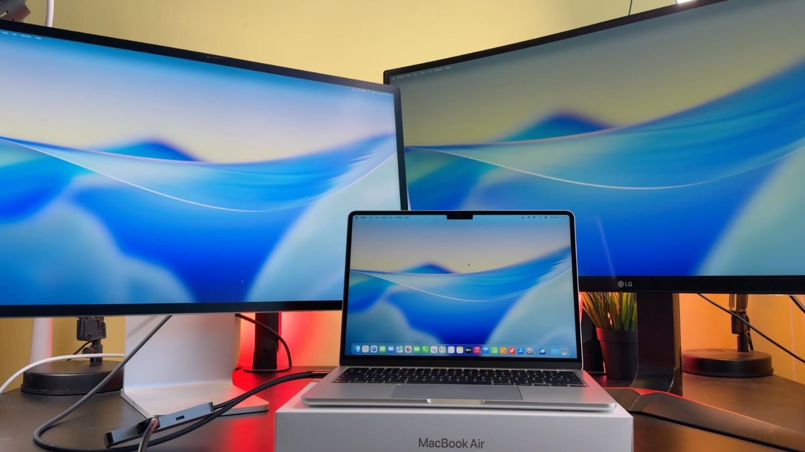 Hình ảnh cho danh mục Hướng dẫn xuất hai màn hình trên MacBook Air M5 dễ dàng