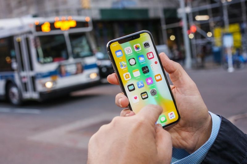 iPhone X giá bao nhiêu thời điểm 2019?