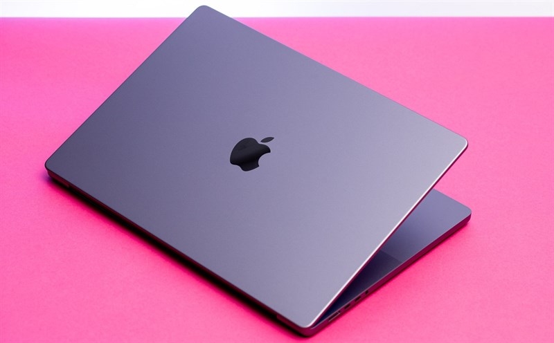  Thiết kế của MacBook Pro M2 16 inch 32GB 512GB