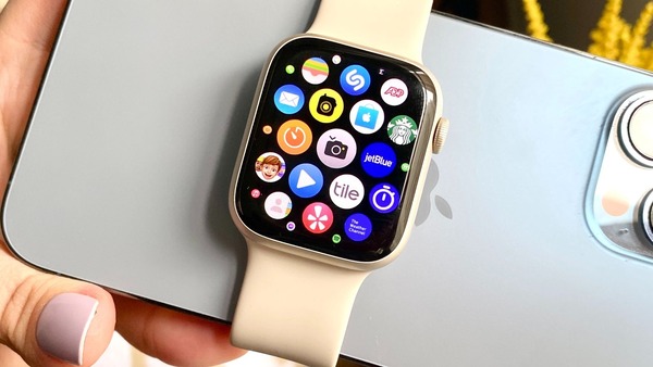 Đưa iPhone cần kết nối lại gần Apple Watch của bạn  