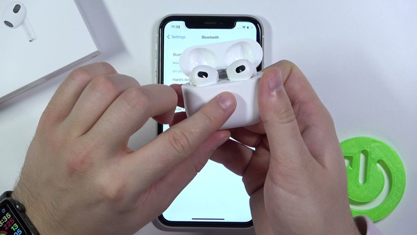 Reset AirPods 3