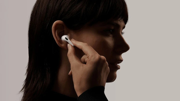 AirPods 3 được thiết kế để thích nghi âm lượng tai nghe đặc biệt