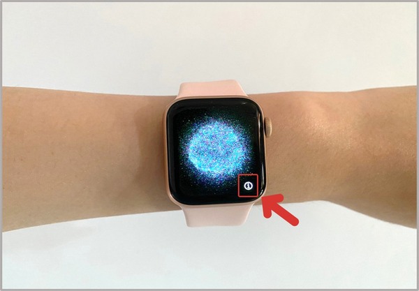 Nhấn vào biểu tượng chữ “i” để xem tên Apple Watch và ghép nối đúng đồng hồ