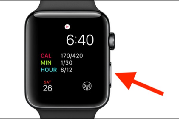 giữ nút vật lý bên phải Apple Watch Series 8