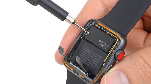 Thay pin mới cho Apple Watch Series 8