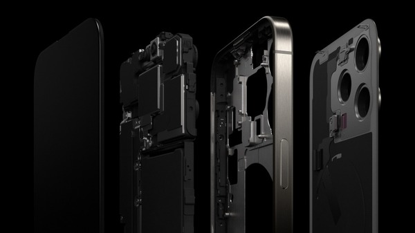 Viền titan được gắn với khung sườn nhôm bên trong tạo độ bền chắc tốt nhất cho iPhone 15 Pro và iPhone 15 Pro Max