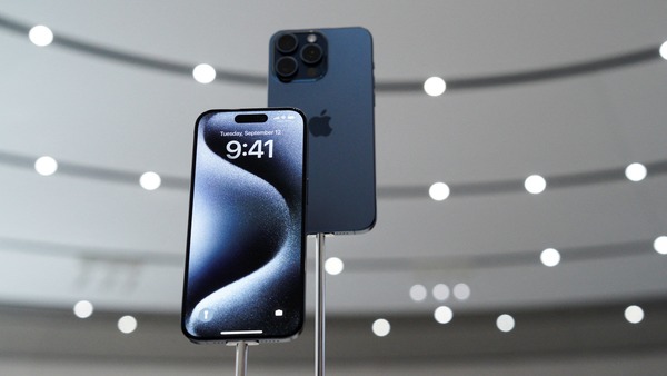 Sau khoảng 5-7 ngày sau khi lên kệ tại store Mỹ, iPhone 15 xách tay Mỹ sẽ về Việt Nam