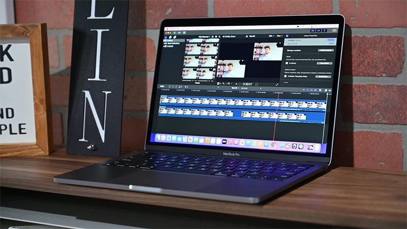 MacBook Pro M2 rất phù hợp để dựng phim 