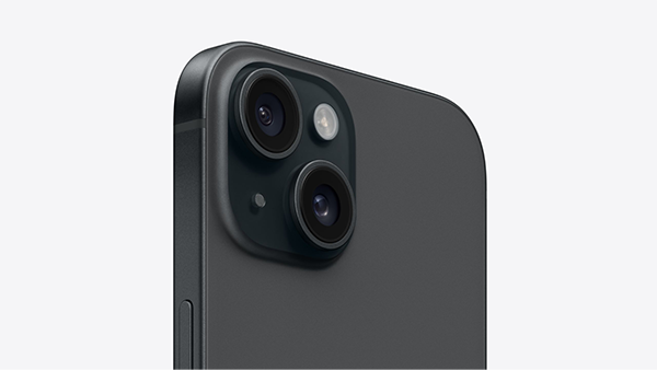 Màu đen có độ bóng nhẹ của iPhone 15 tiêu chuẩn/Plus