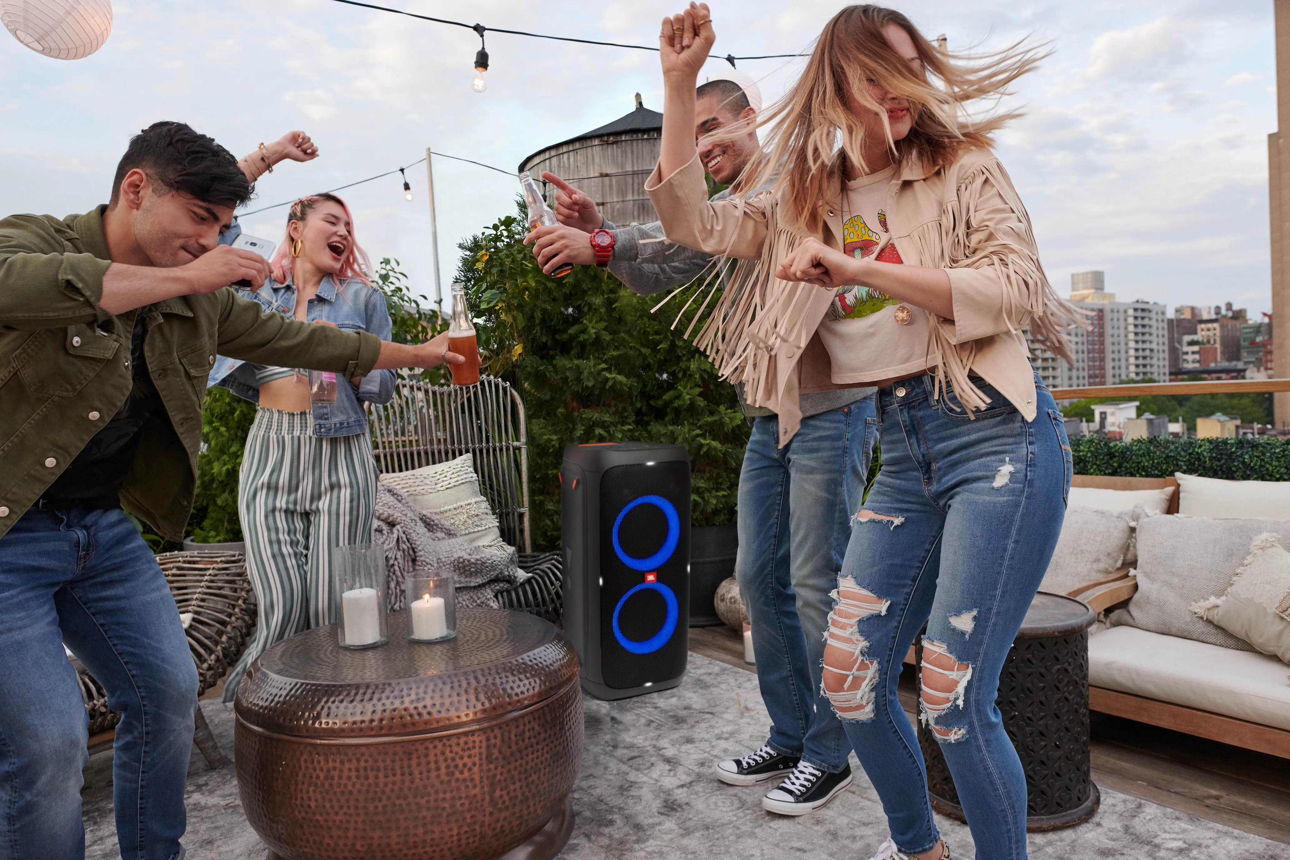 Loa JBL Partybox 310 tự do âm nhạc