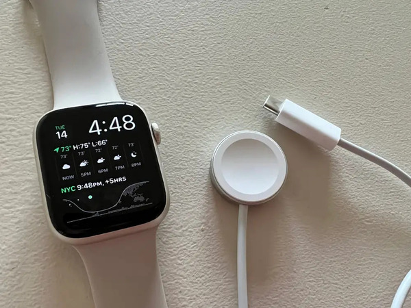 Apple Watch Series 8 sạc nhanh