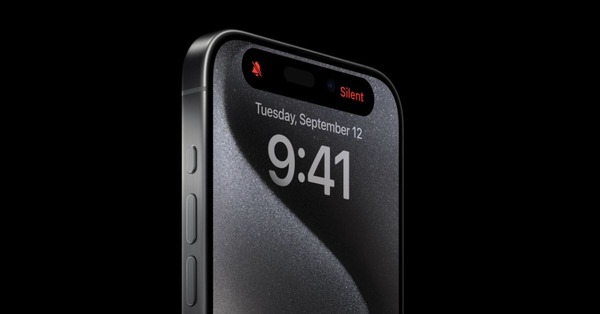 Nút Action Button trên iPhone 15 Pro Max được tích hợp nhiều tính năng như đèn Flash, dịch, chế độ im lặng,... giúp người dùng dễ dàng chuyển đổi chức năng khi sử dụng 